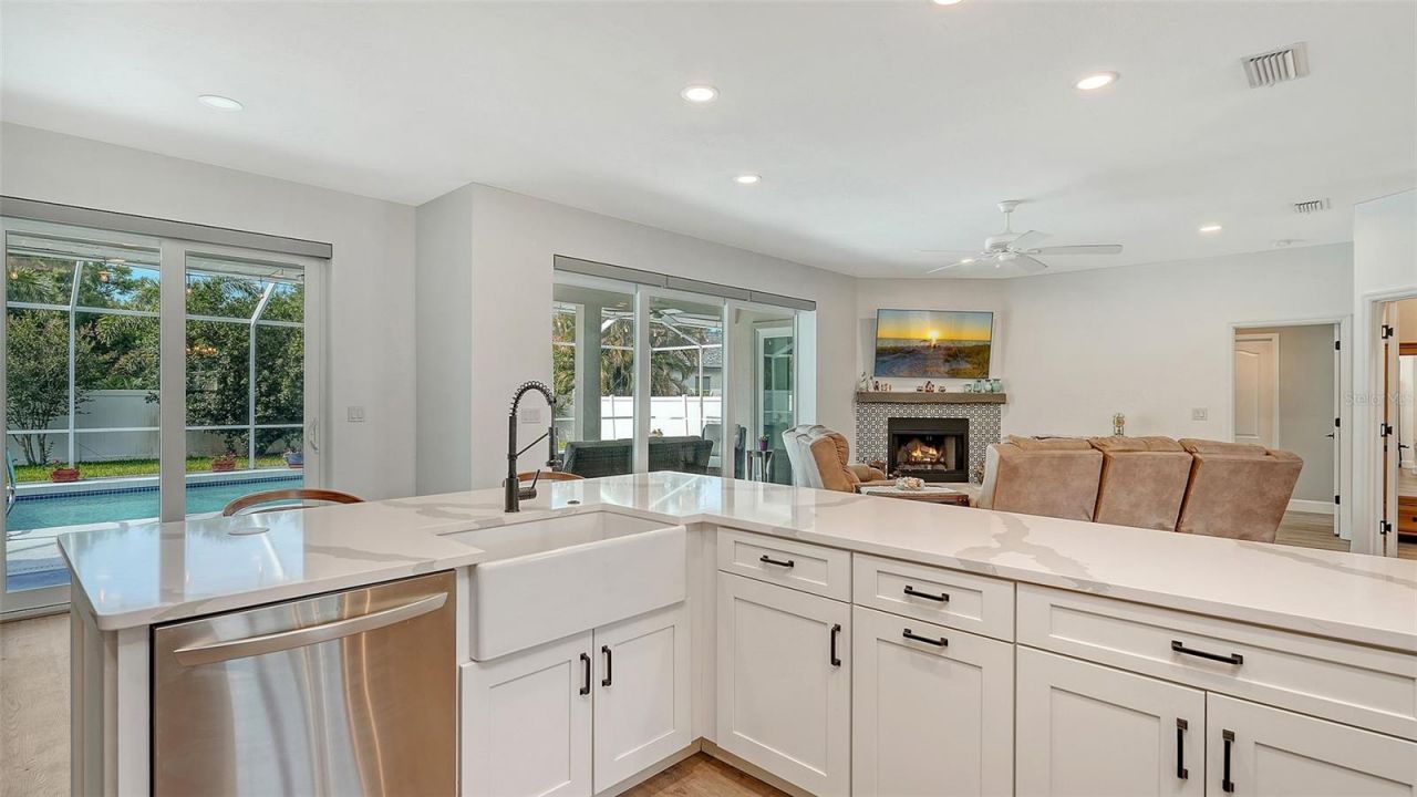 5101 Sunnydale Circle N, Sarasota, FL 34233 Photo