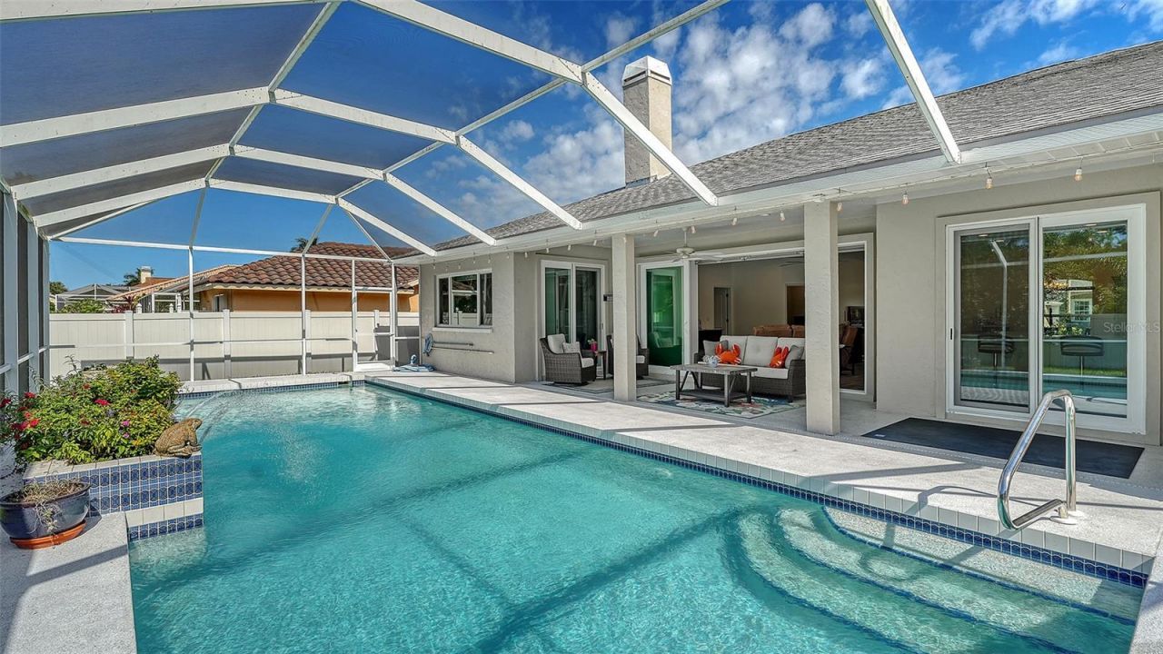 5101 Sunnydale Circle N, Sarasota, FL 34233 Photo