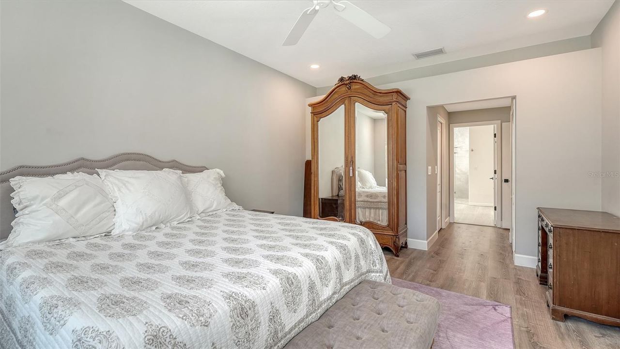 5101 Sunnydale Circle N, Sarasota, FL 34233 Photo