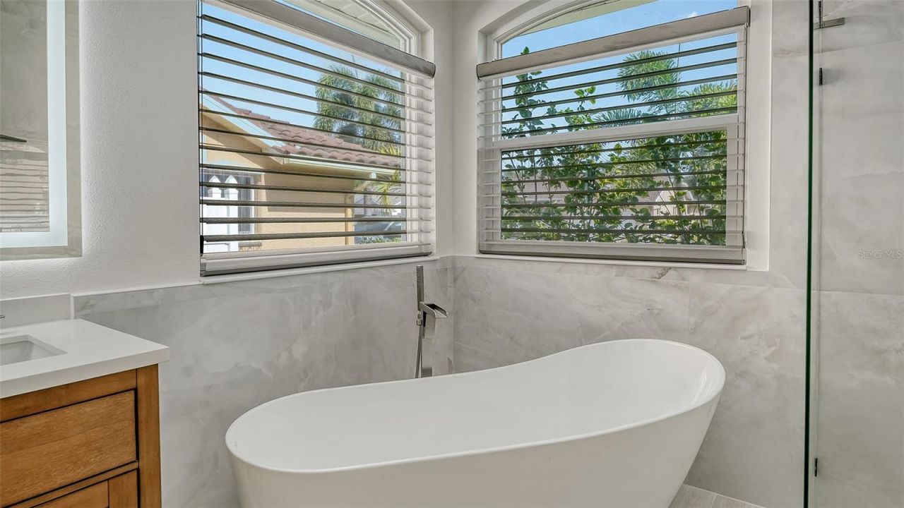 5101 Sunnydale Circle N, Sarasota, FL 34233 Photo