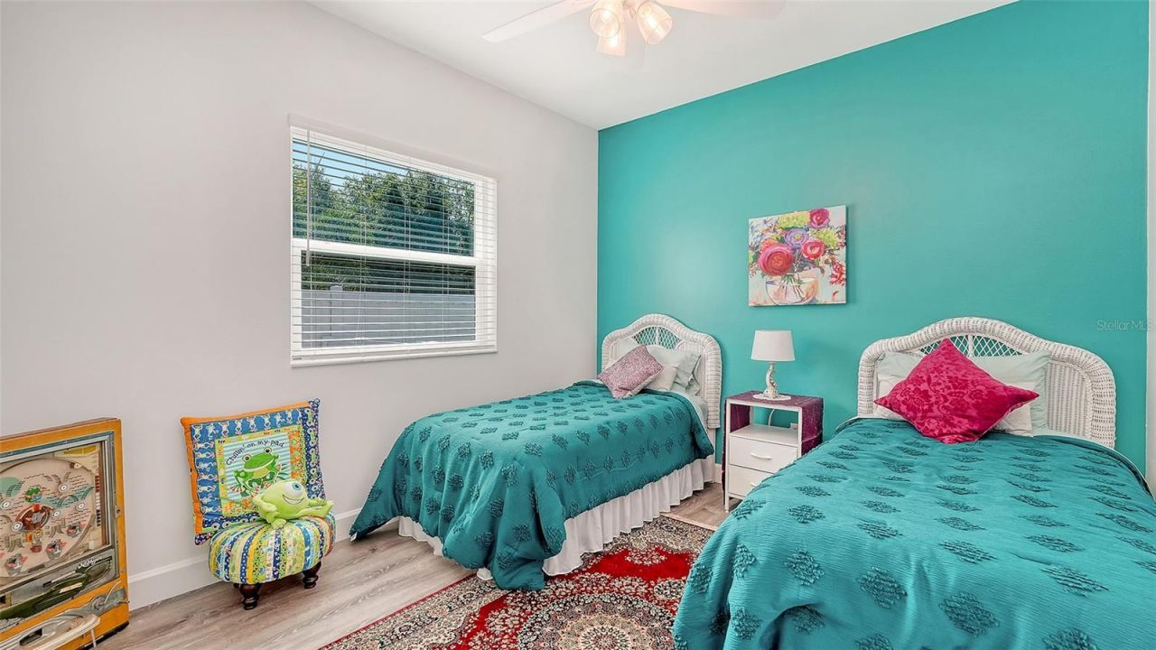 5101 Sunnydale Circle N, Sarasota, FL 34233 Photo
