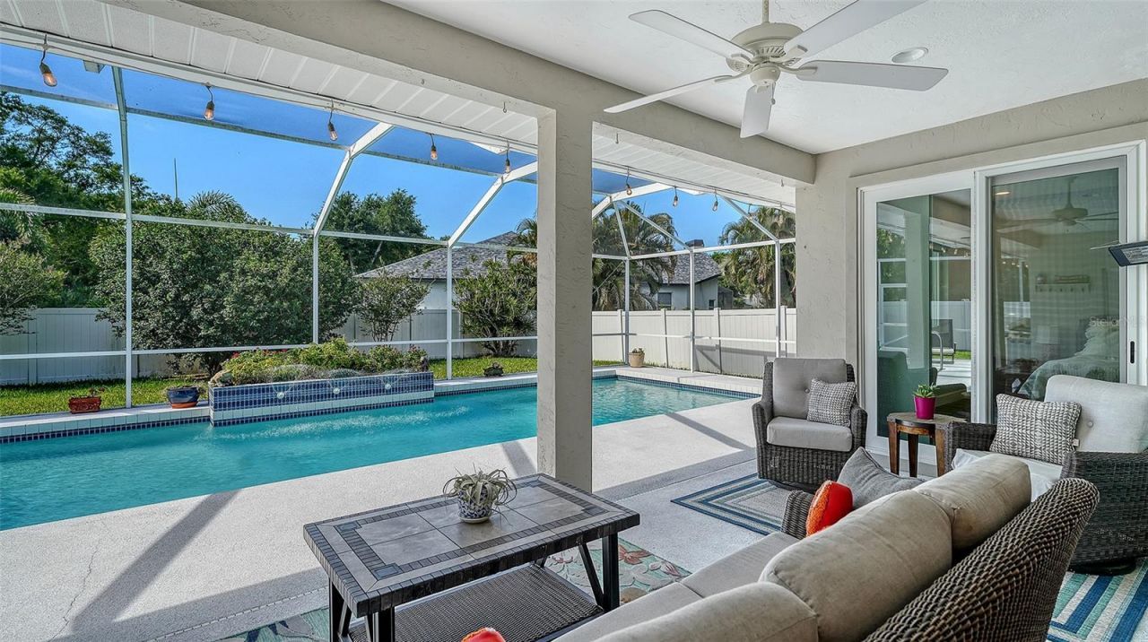 5101 Sunnydale Circle N, Sarasota, FL 34233 Photo