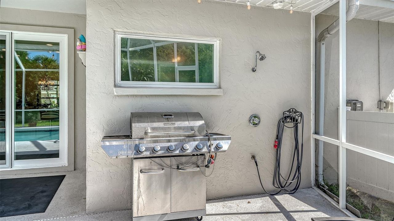 5101 Sunnydale Circle N, Sarasota, FL 34233 Photo