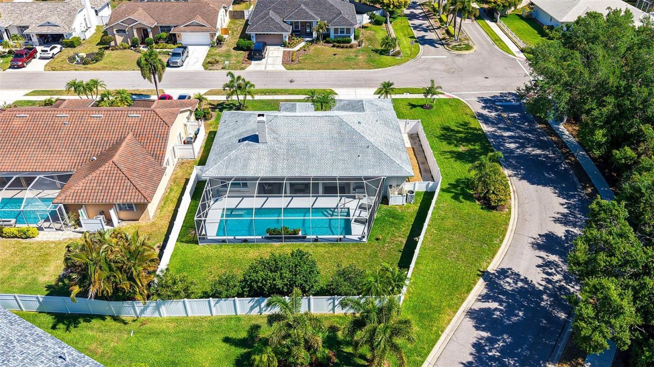 5101 Sunnydale Circle N, Sarasota, FL 34233 Photo