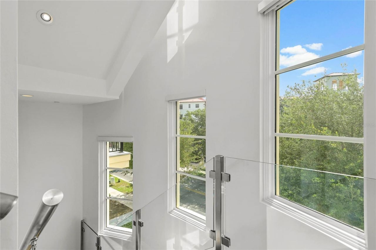 125 S Interlachen Avenue, Unit 1, Winter Park, FL 32789 Photo