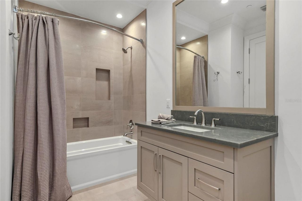 125 S Interlachen Avenue, Unit 1, Winter Park, FL 32789 Photo