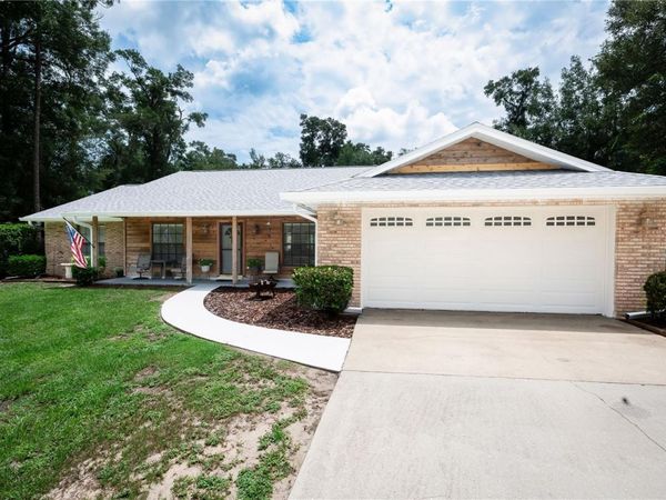 23816 OAK TREE DRIVE , SORRENTO, FL 32776