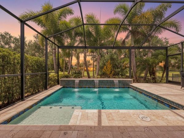8467 NANDINA DRIVE, SARASOTA, FL 34240