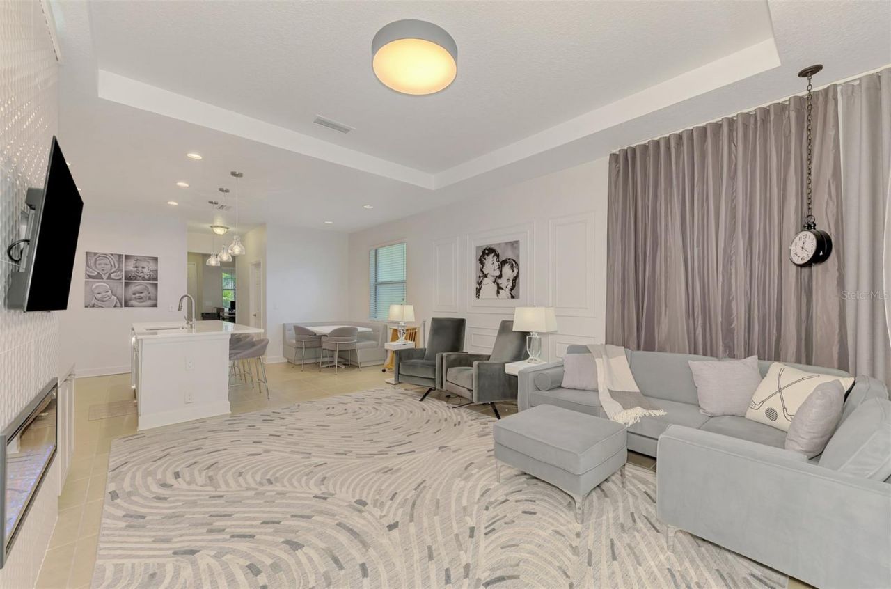 8467 Nandina Drive, Sarasota, FL 34240 Photo