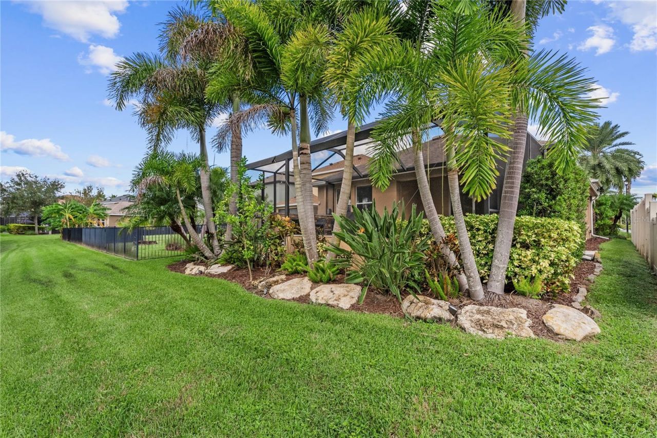 8467 Nandina Drive, Sarasota, FL 34240 Photo