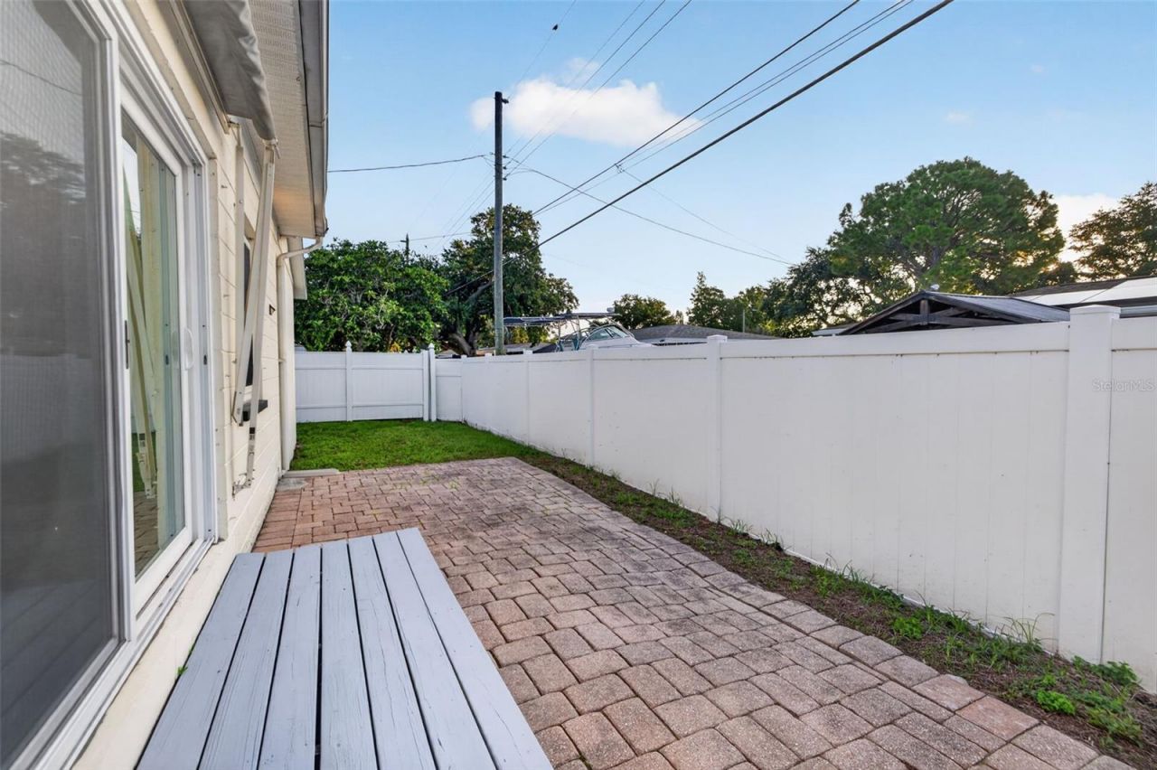 5127 62nd Street N, Kenneth City, FL 33709 Photo