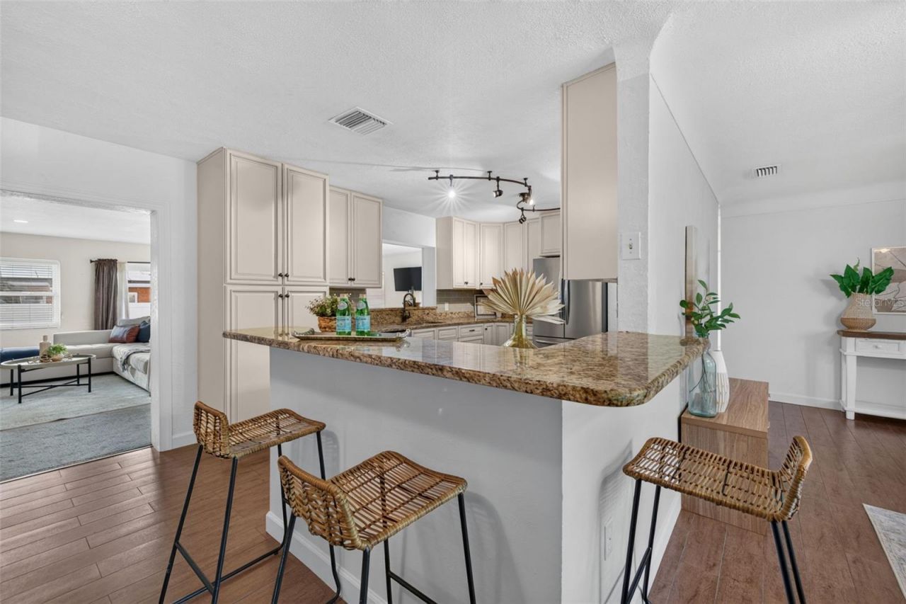 5127 62nd Street N, Kenneth City, FL 33709 Photo