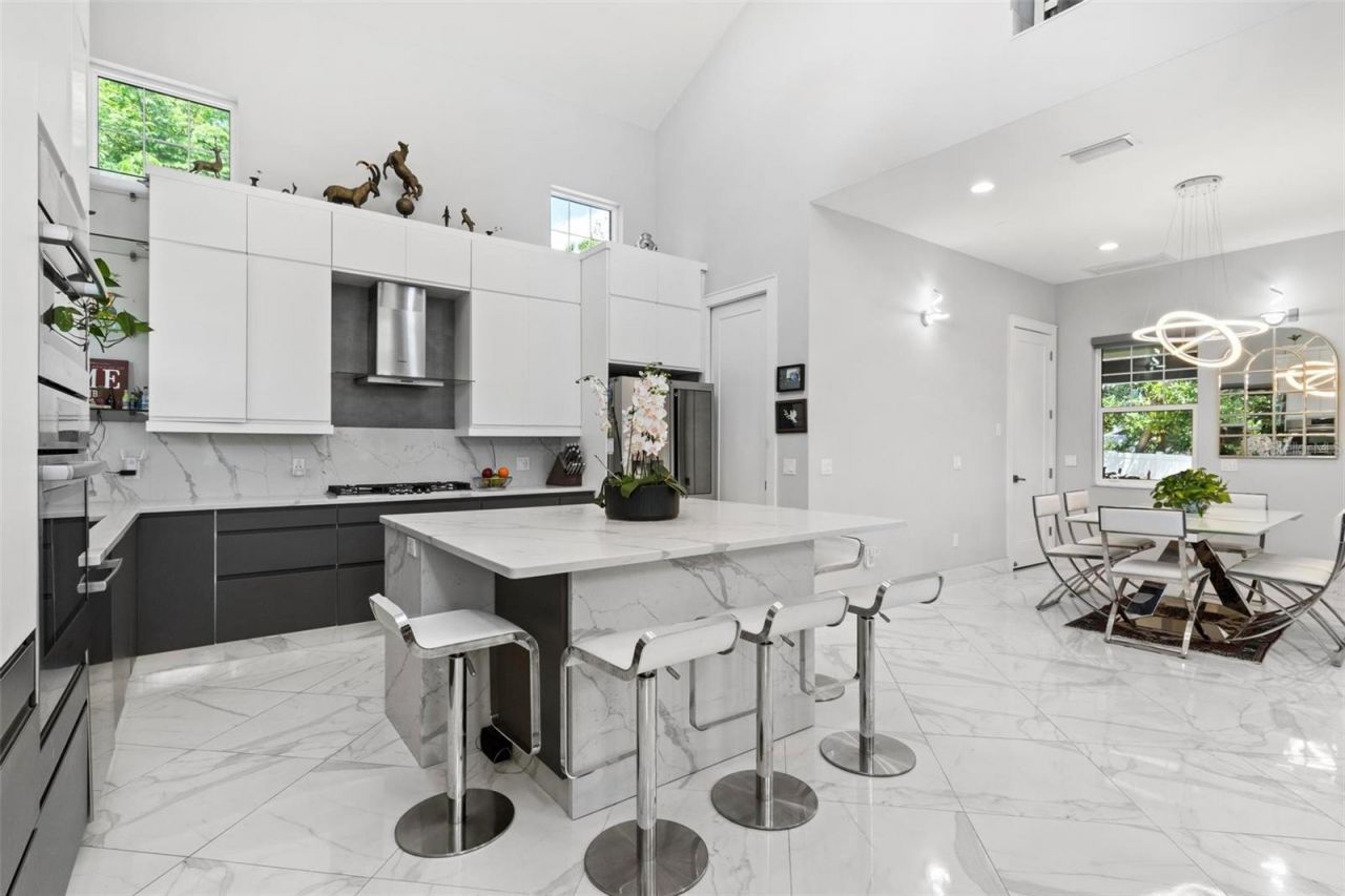 475 27th Avenue N, Saint Petersburg, FL 33704 Photo