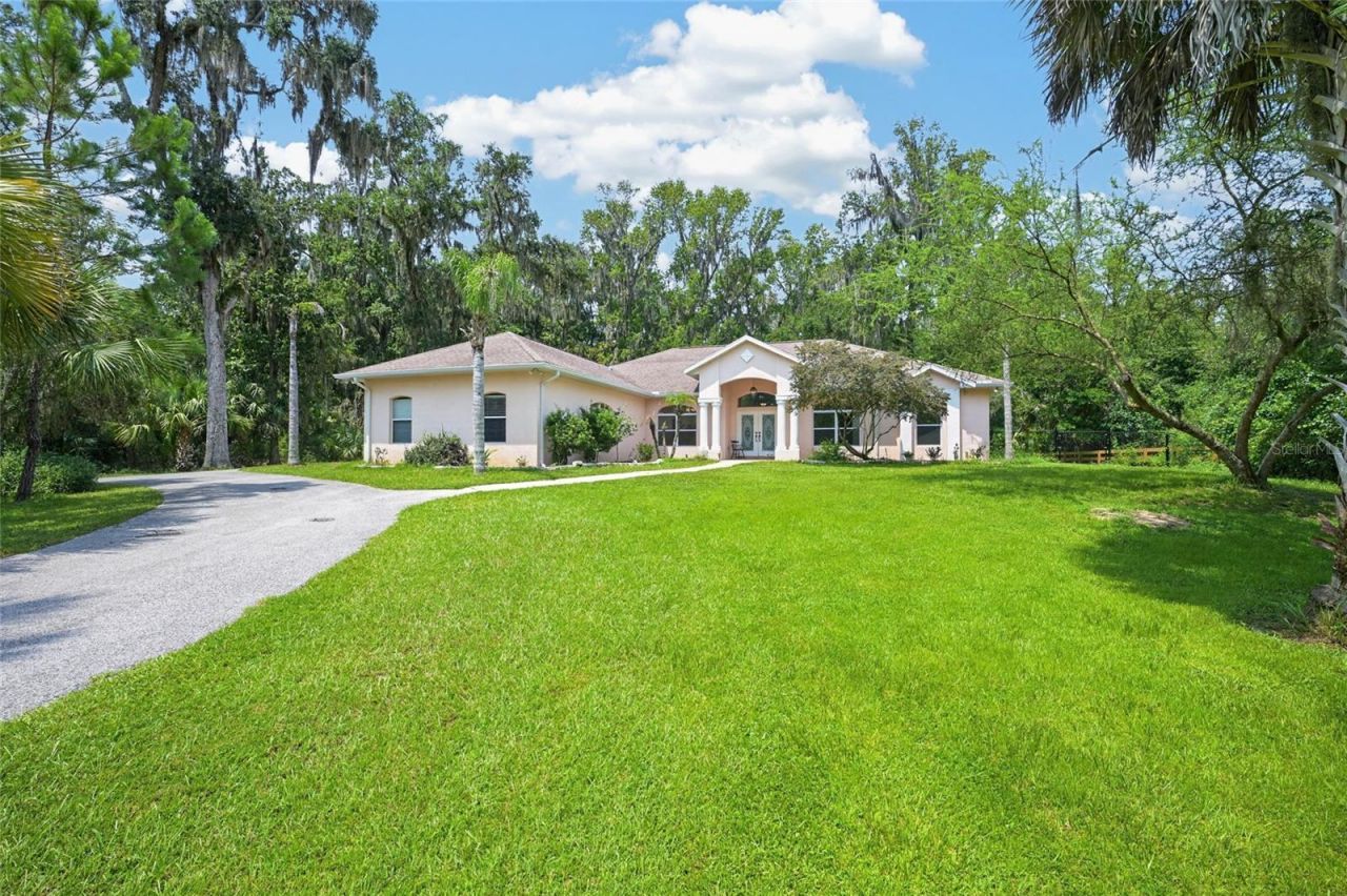 19040 NW 88th Avenue Road, Reddick, FL 32686 Photo