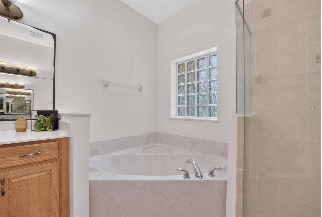 19040 NW 88th Avenue Road, Reddick, FL 32686 Photo
