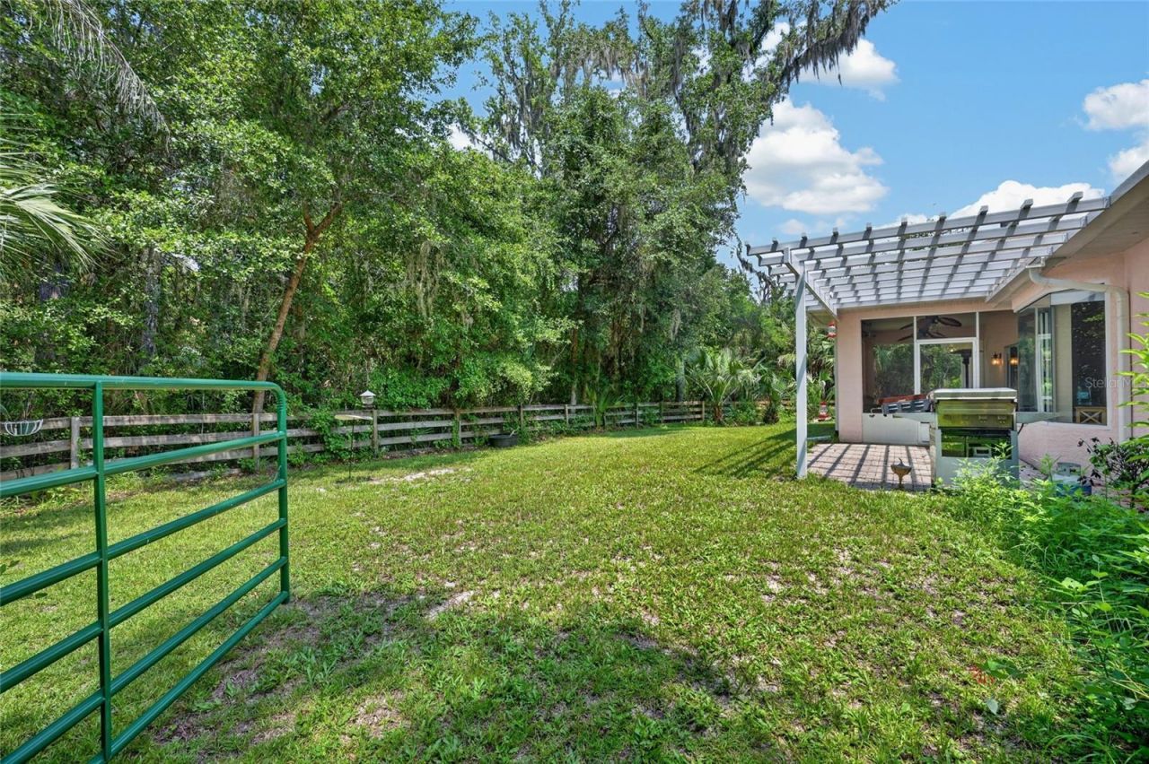 19040 NW 88th Avenue Road, Reddick, FL 32686 Photo
