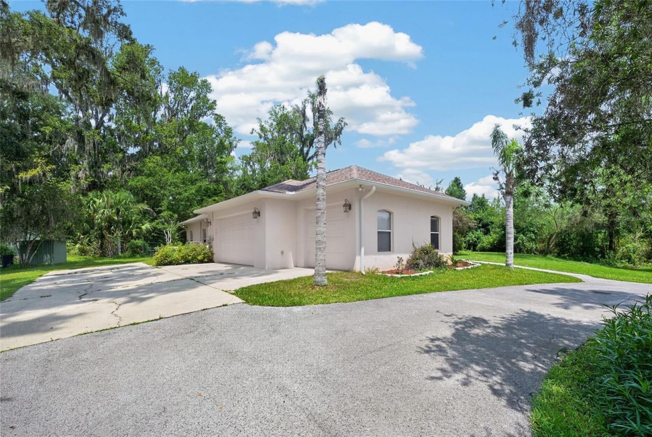 19040 NW 88th Avenue Road, Reddick, FL 32686 Photo