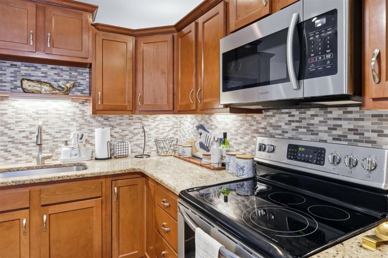 4040 Ironwood Circle, Unit 304F, Bradenton, FL 34209 Photo