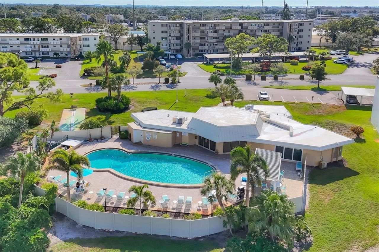 4040 Ironwood Circle, Unit 304F, Bradenton, FL 34209 Photo