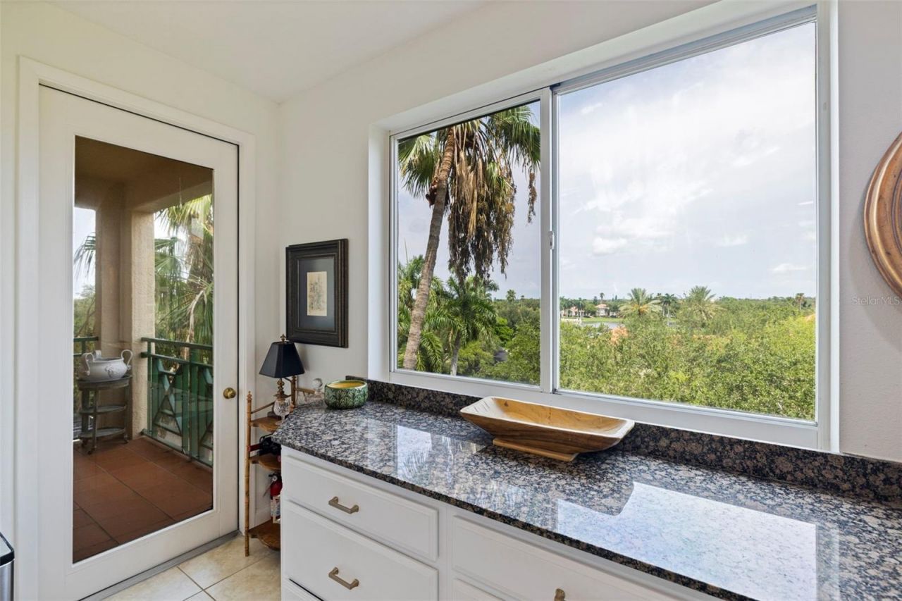 4737 Dolphin Cay Lane S, Unit 401, Saint Petersburg, FL 33711 Photo