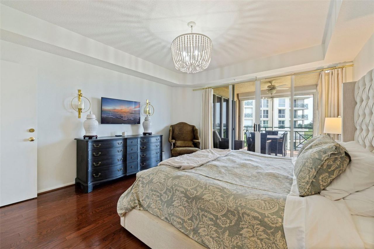 4737 Dolphin Cay Lane S, Unit 401, Saint Petersburg, FL 33711 Photo