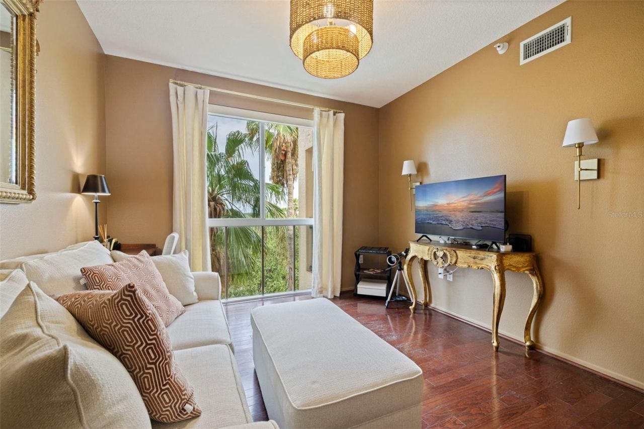 4737 Dolphin Cay Lane S, Unit 401, Saint Petersburg, FL 33711 Photo