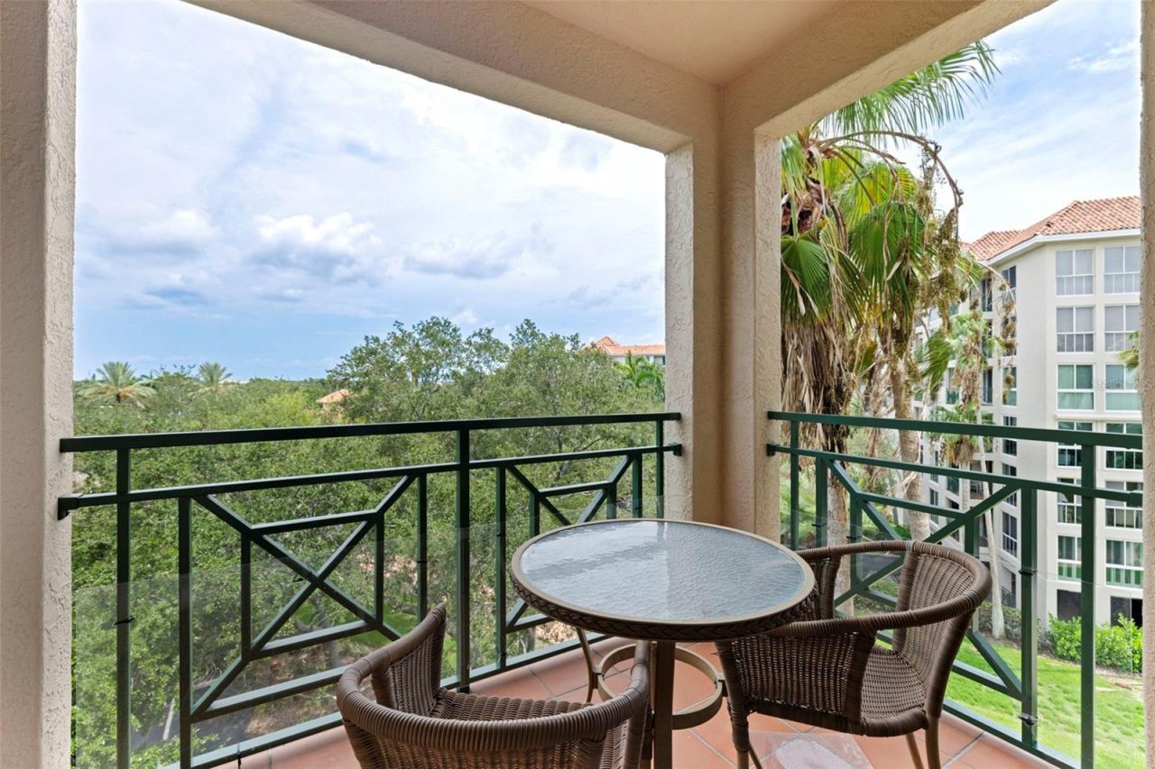 4737 Dolphin Cay Lane S, Unit 401, Saint Petersburg, FL 33711 Photo