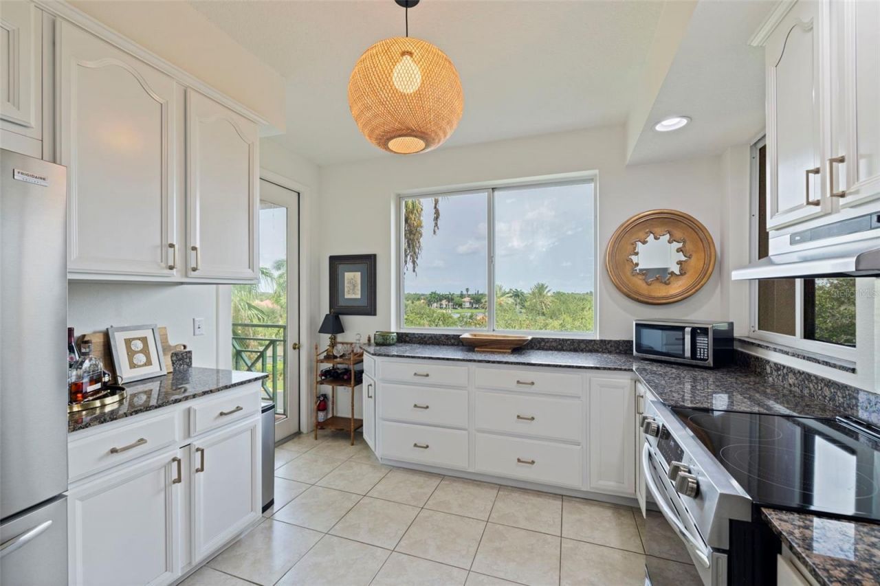 4737 Dolphin Cay Lane S, Unit 401, Saint Petersburg, FL 33711 Photo