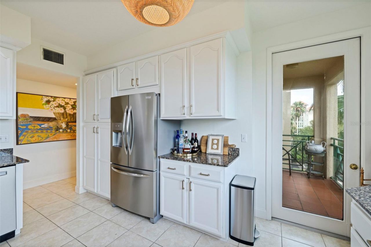 4737 Dolphin Cay Lane S, Unit 401, Saint Petersburg, FL 33711 Photo