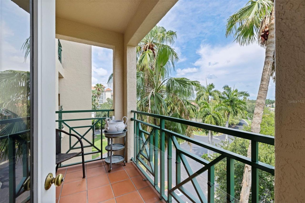 4737 Dolphin Cay Lane S, Unit 401, Saint Petersburg, FL 33711 Photo