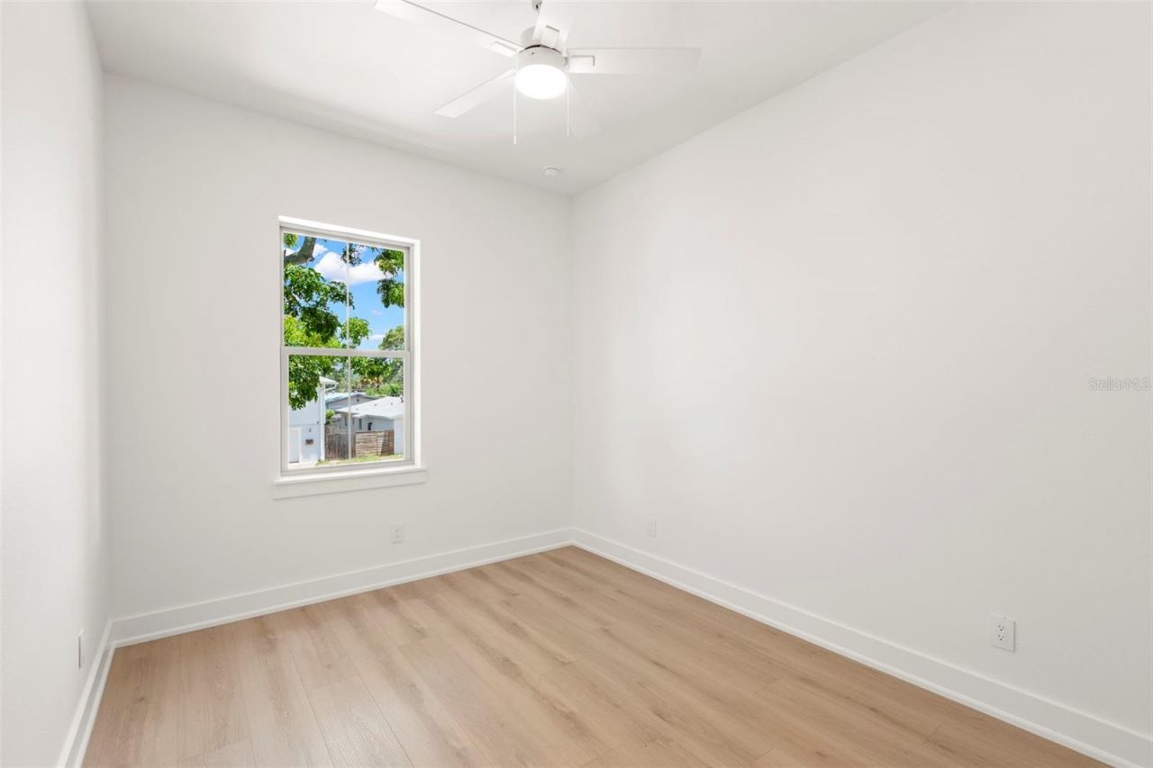 1858 Mississippi Avenue Ne, Saint Petersburg, FL 33703 Photo