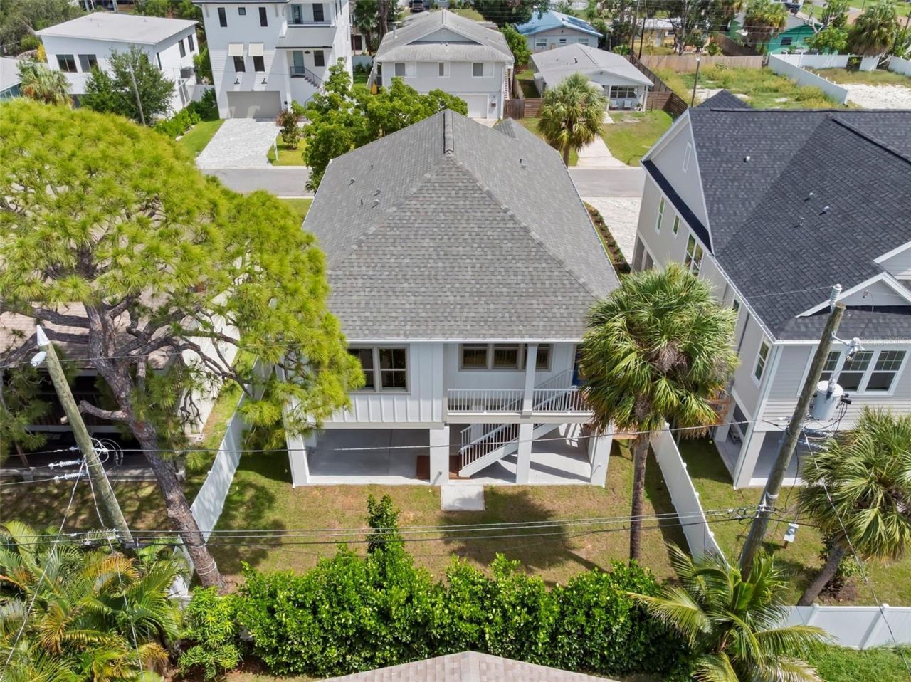 1858 Mississippi Avenue Ne, Saint Petersburg, FL 33703 Photo