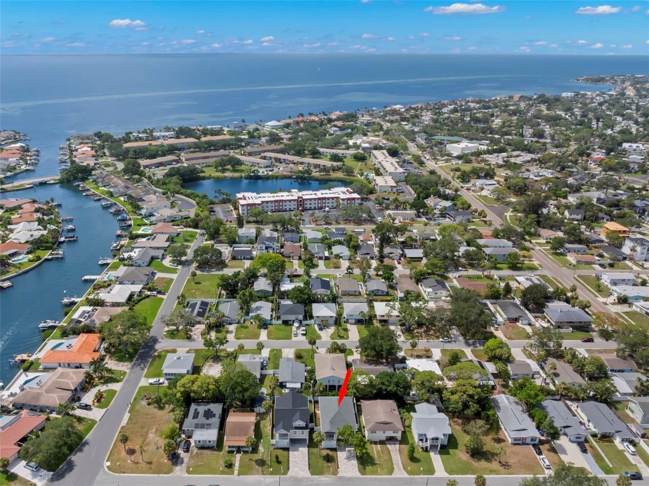 1858 Mississippi Avenue Ne, Saint Petersburg, FL 33703 Photo