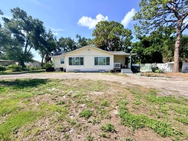 420 53rd Avenue E, Bradenton, FL 34203 Photo