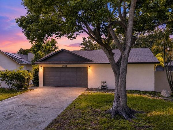 647 BONNIE BOULEVARD , PALM HARBOR, FL 34684