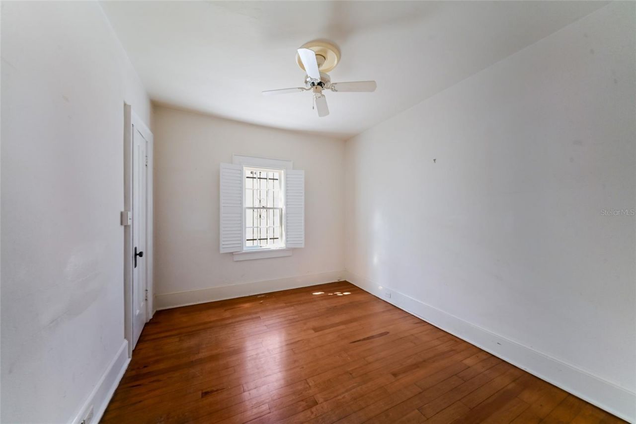 411 Burns Court, Sarasota, FL 34236 Photo