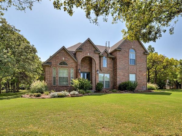 10049 Hidden Hollow Lane, Oklahoma City, OK 73151