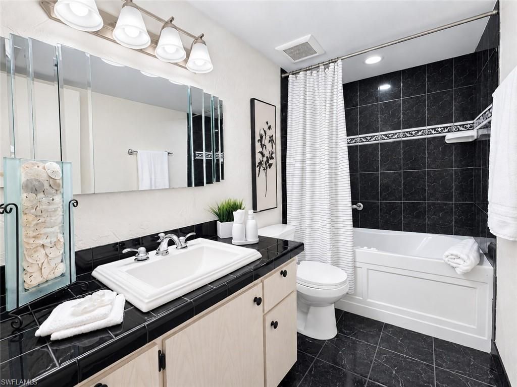 3420 Frosty Way, Unit 4902, Naples, FL 34112 Photo