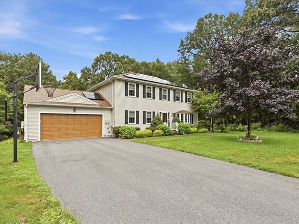 46 Jessica Pl, Agawam, MA 01030