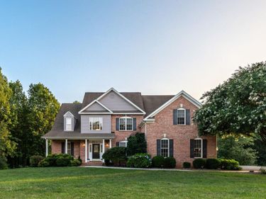 1118 Jefferson Dr W, Forest, VA 24551