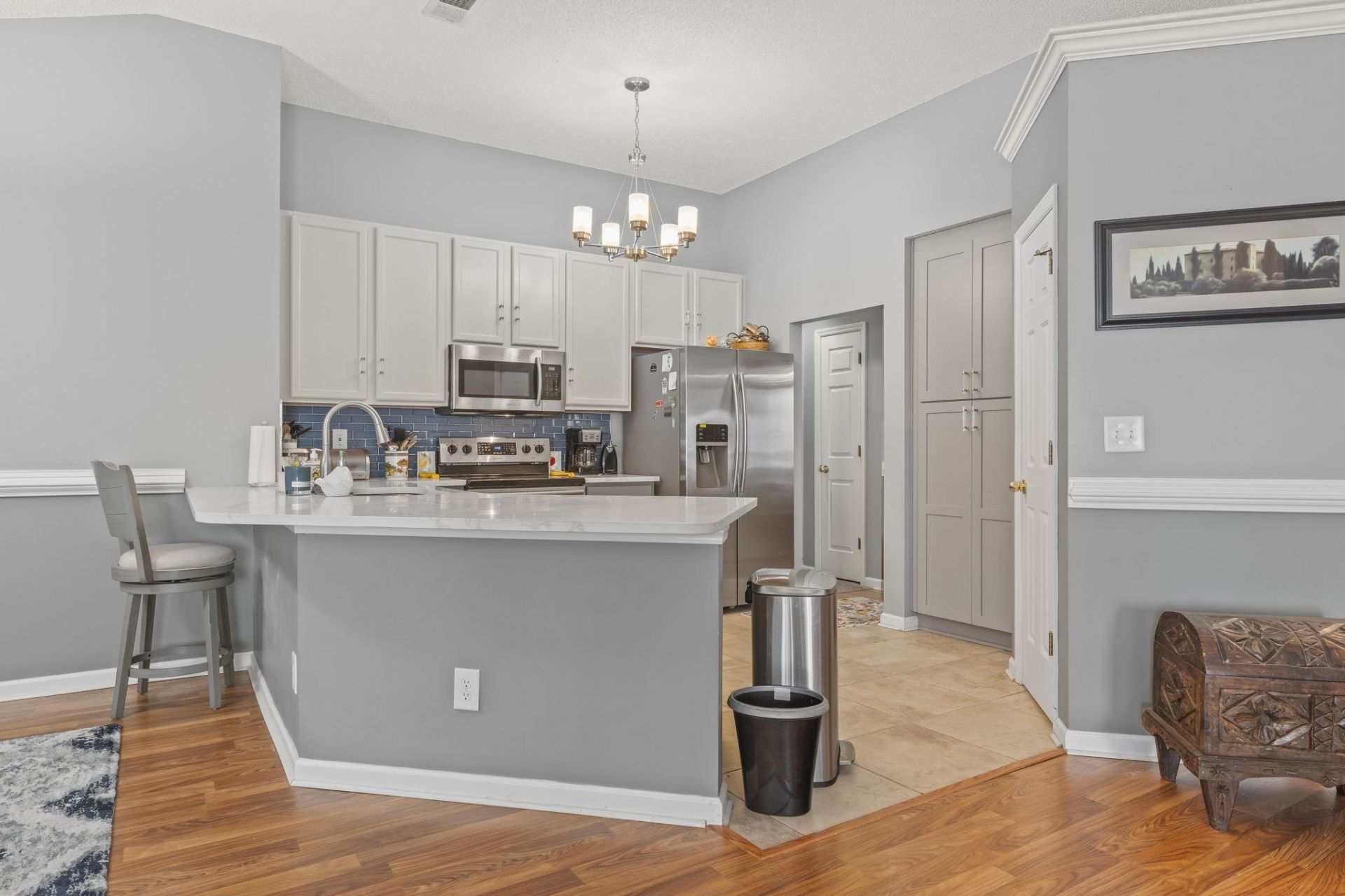 6009 Mossy Oaks Dr. Photo 24