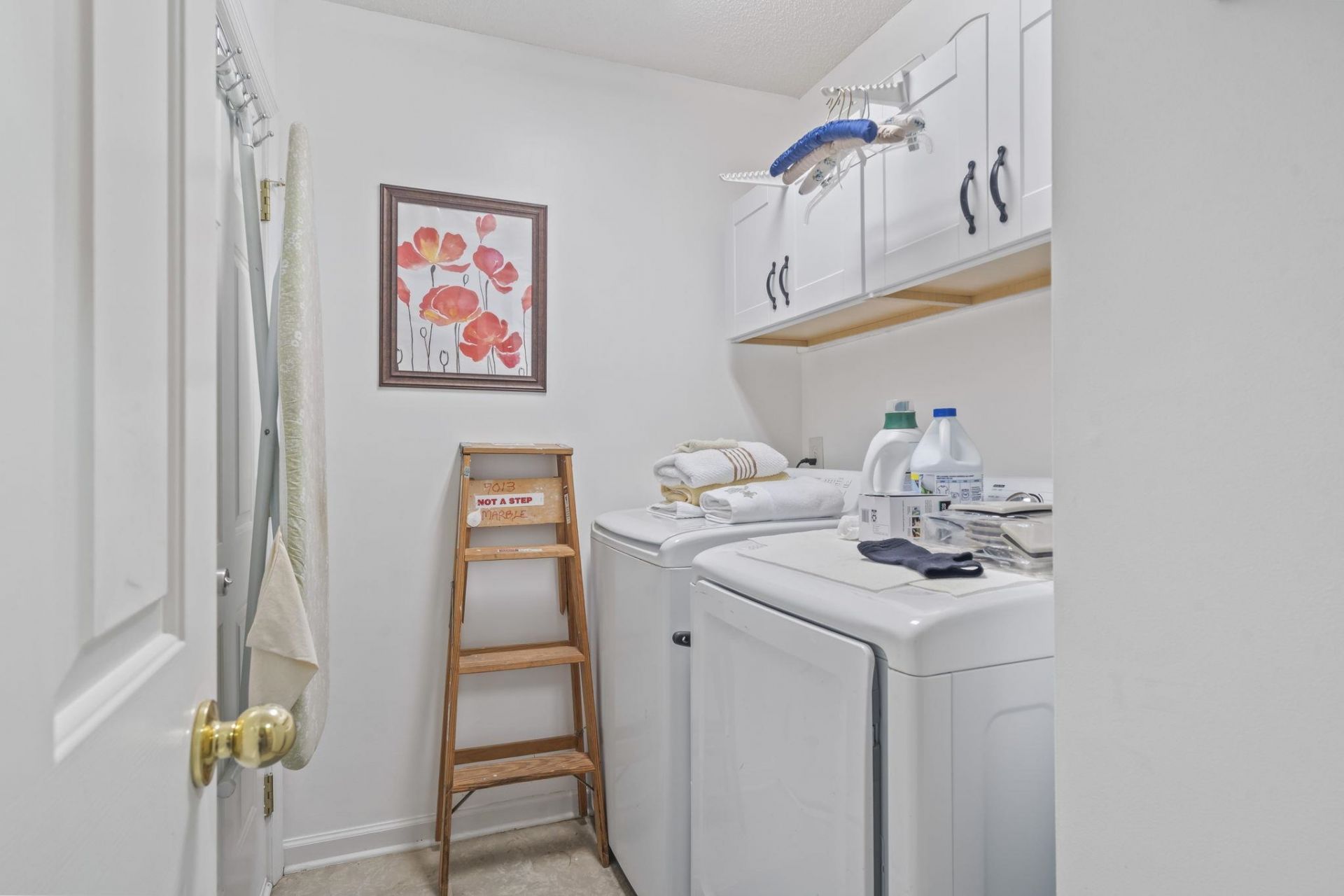 6009 Mossy Oaks Dr. Photo 31