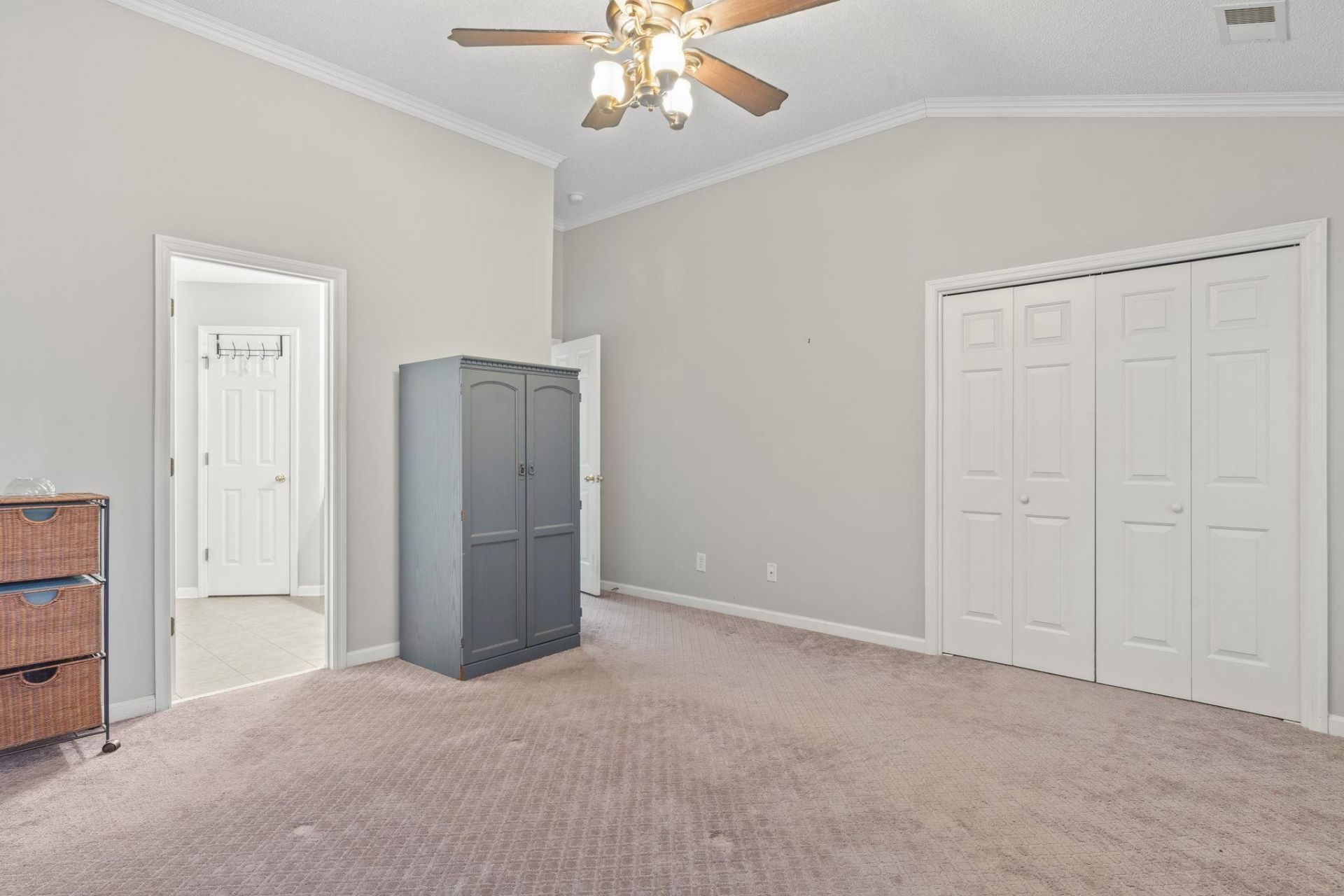 6009 Mossy Oaks Dr. Photo 34