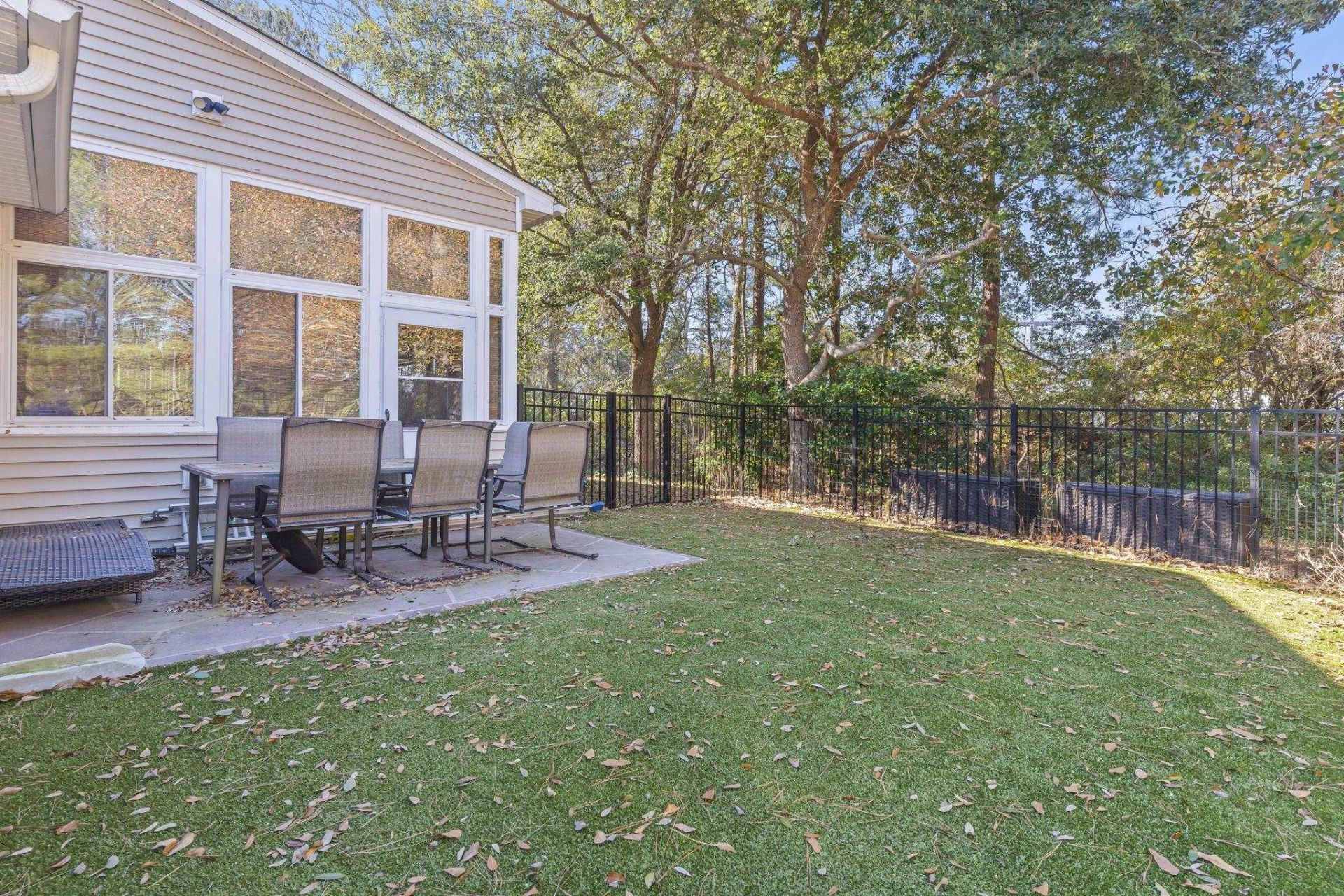 6009 Mossy Oaks Dr. Photo 39
