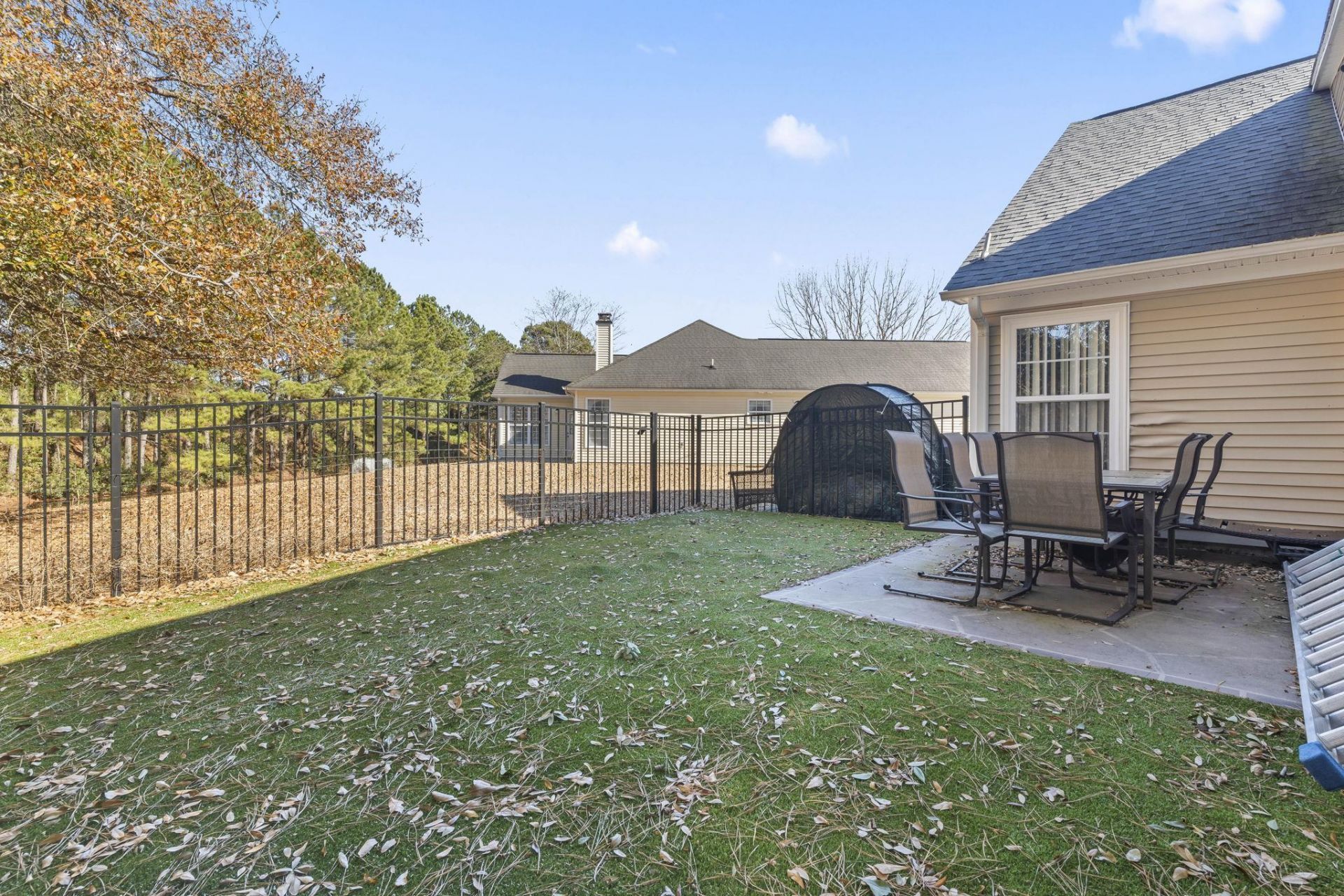 6009 Mossy Oaks Dr. Photo 40