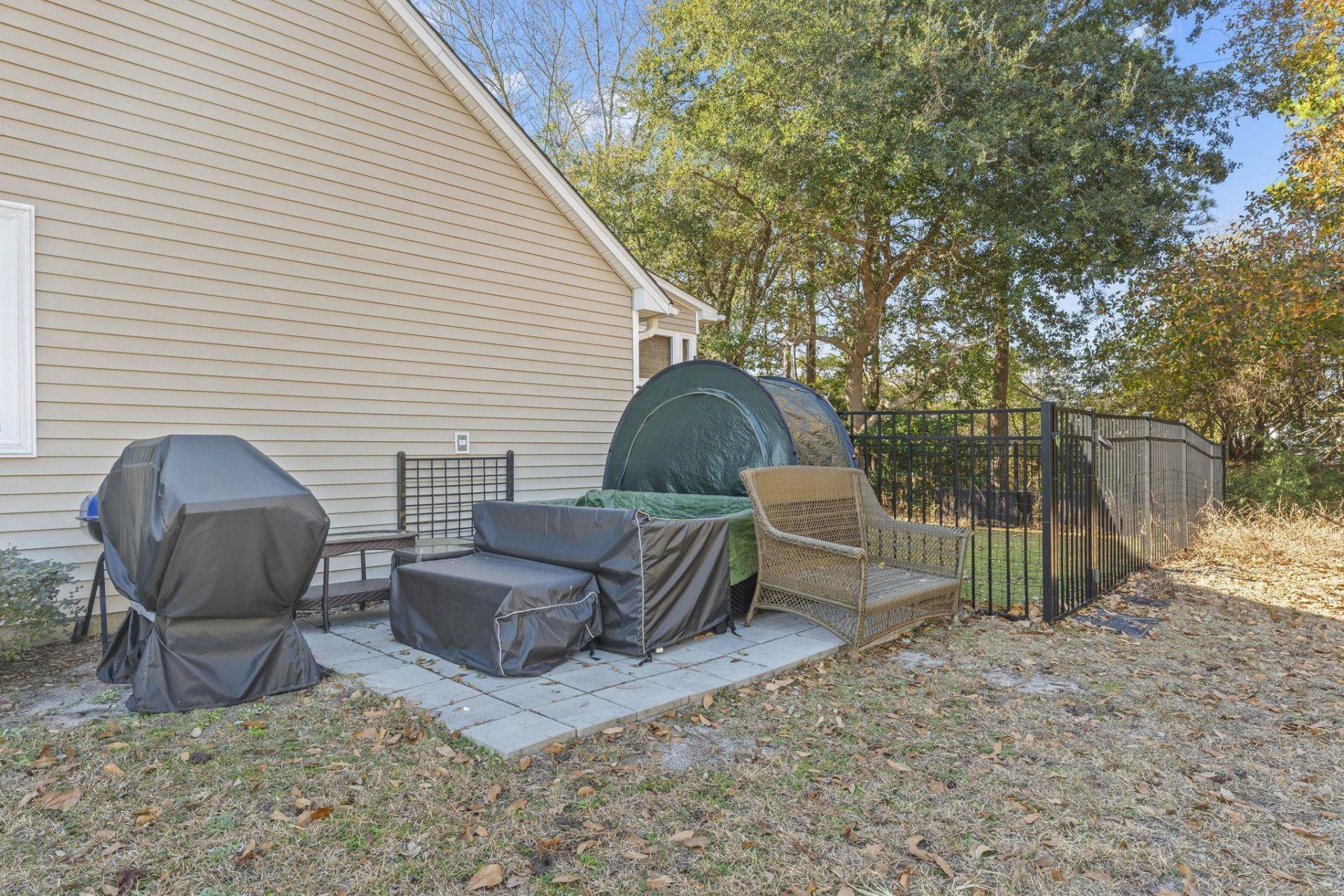 6009 Mossy Oaks Dr. Photo 41