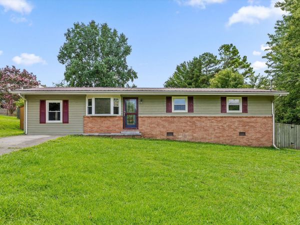 1010 27th Street, Cleveland, TN 37323