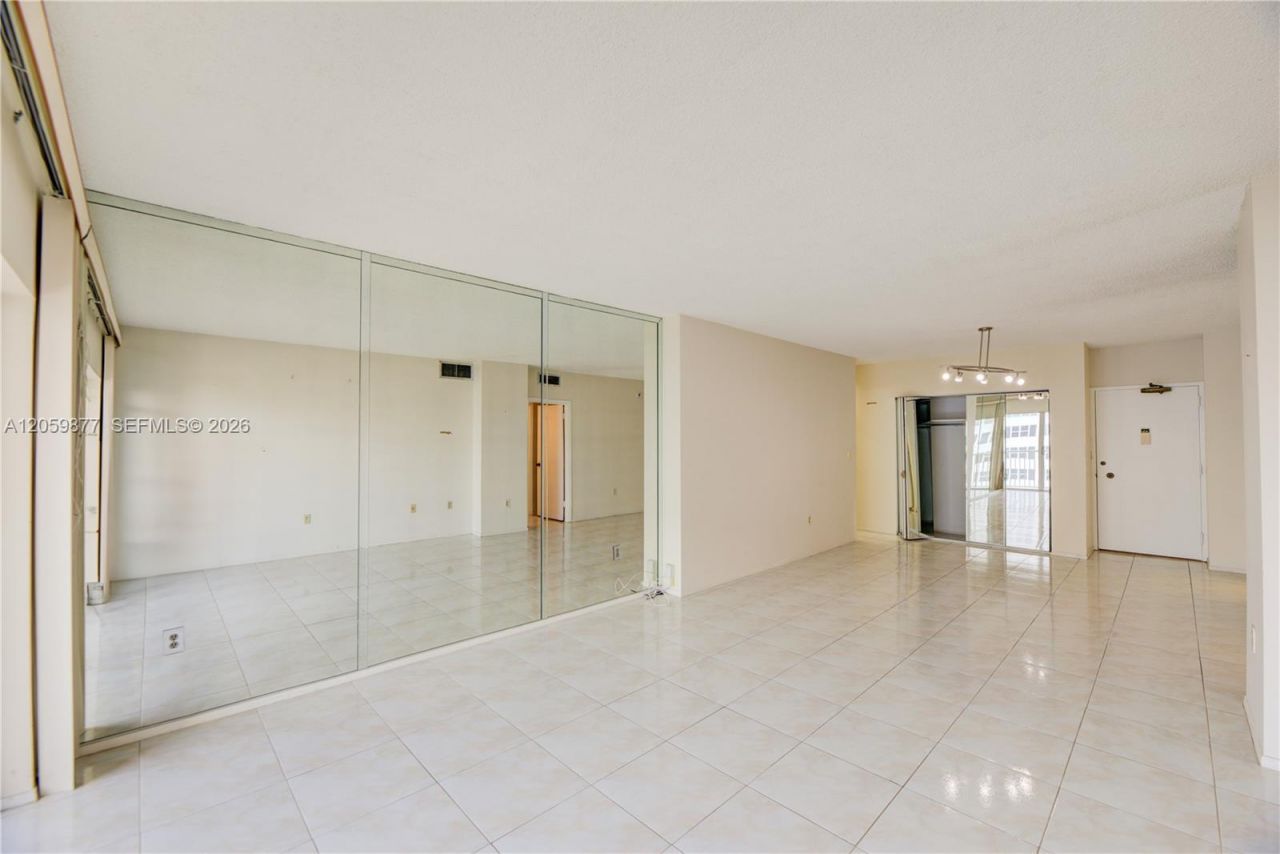 1980 S Ocean Dr, Unit 16A, Hallandale Beach, FL 33009 Photo