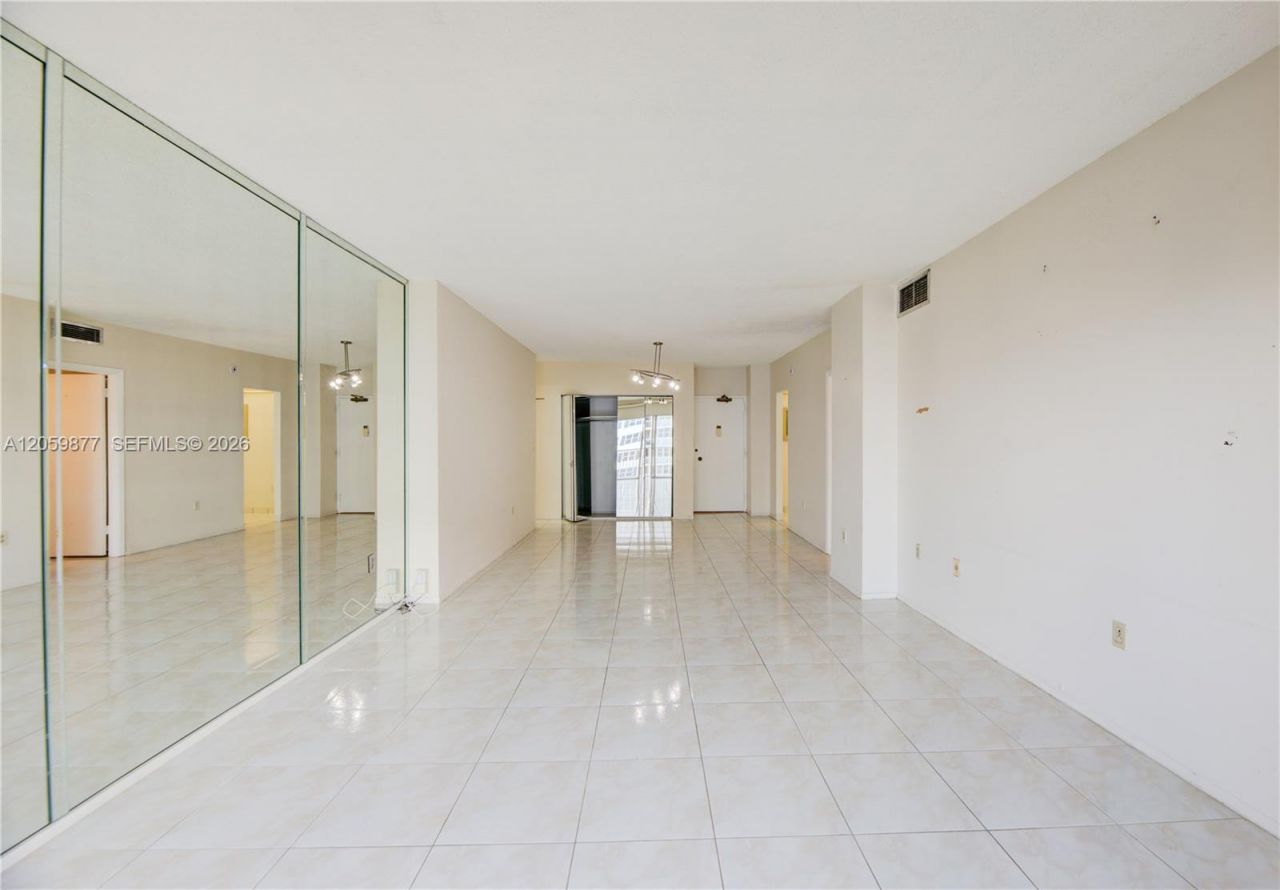 1980 S Ocean Dr, Unit 16A, Hallandale Beach, FL 33009 Photo
