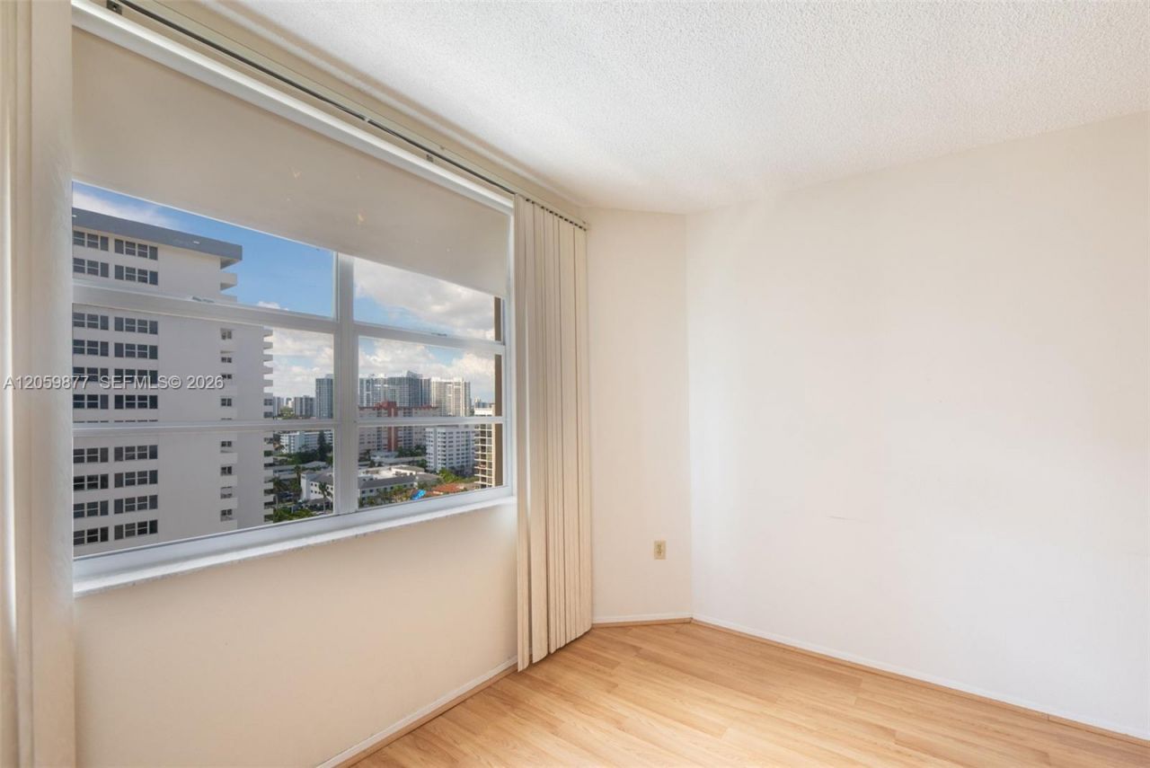 1980 S Ocean Dr, Unit 16A, Hallandale Beach, FL 33009 Photo